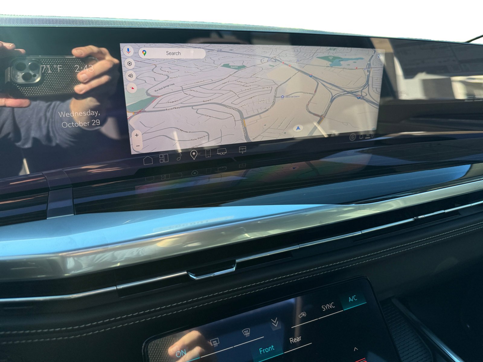 New 2026 Cadillac Escalade ESV Luxury w/ Touring Package image 12