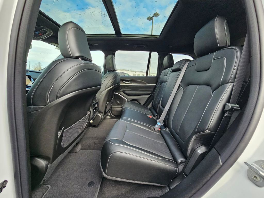 New 2026 Jeep Grand Cherokee Limited image 35