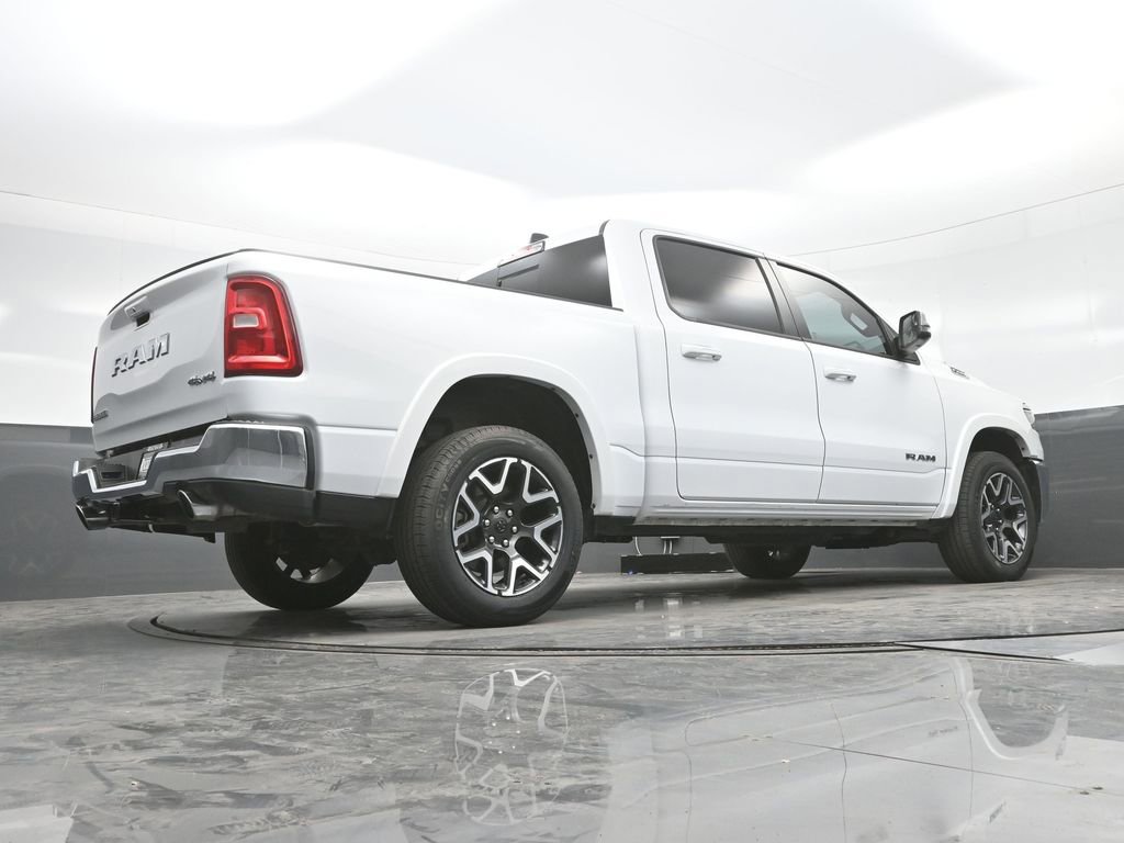 Used 2025 RAM 1500 Laramie AWD/4WD image 31