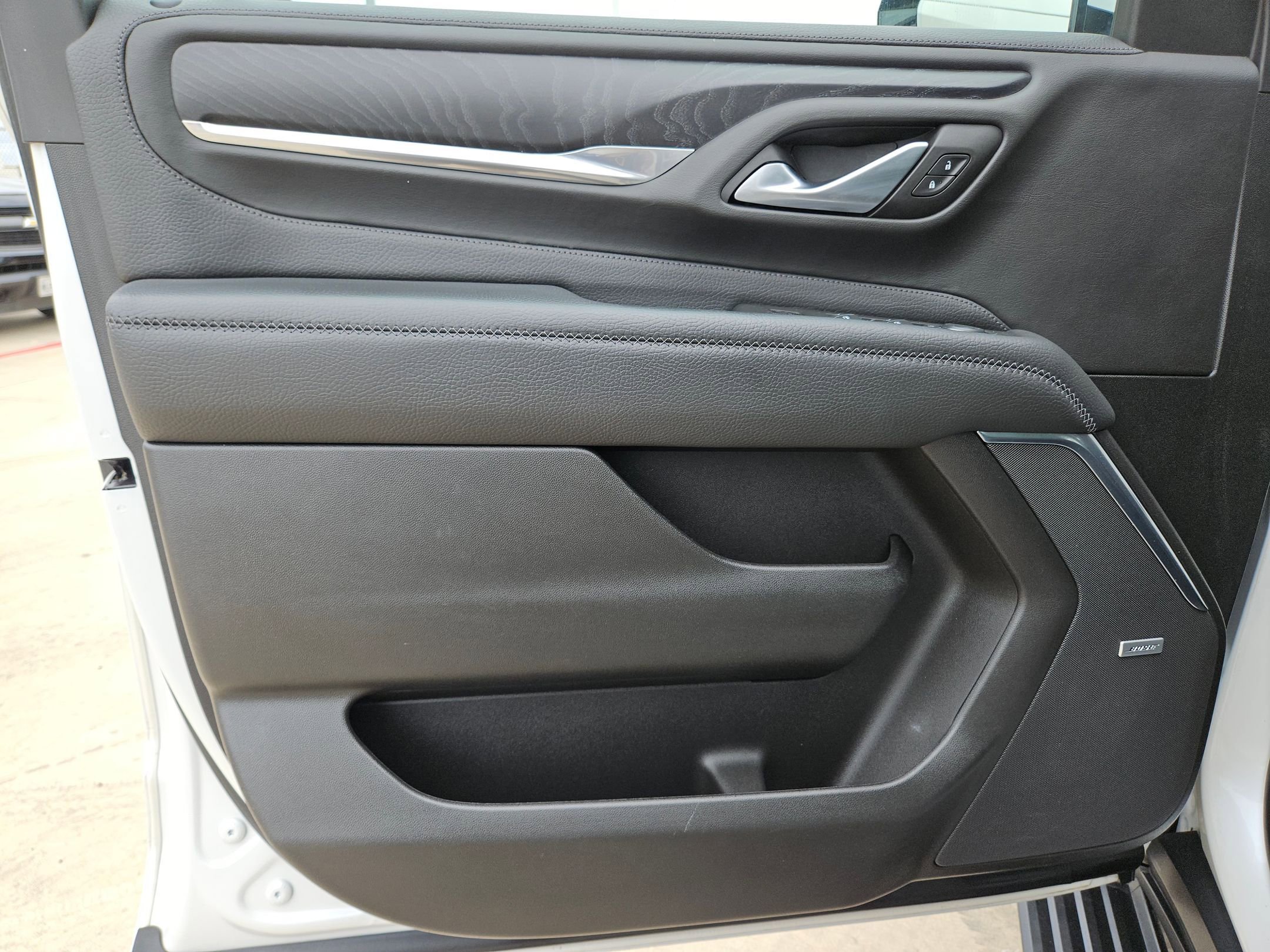 Certified 2022 GMC Yukon XL Denali w/ Denali Premium Package image 11