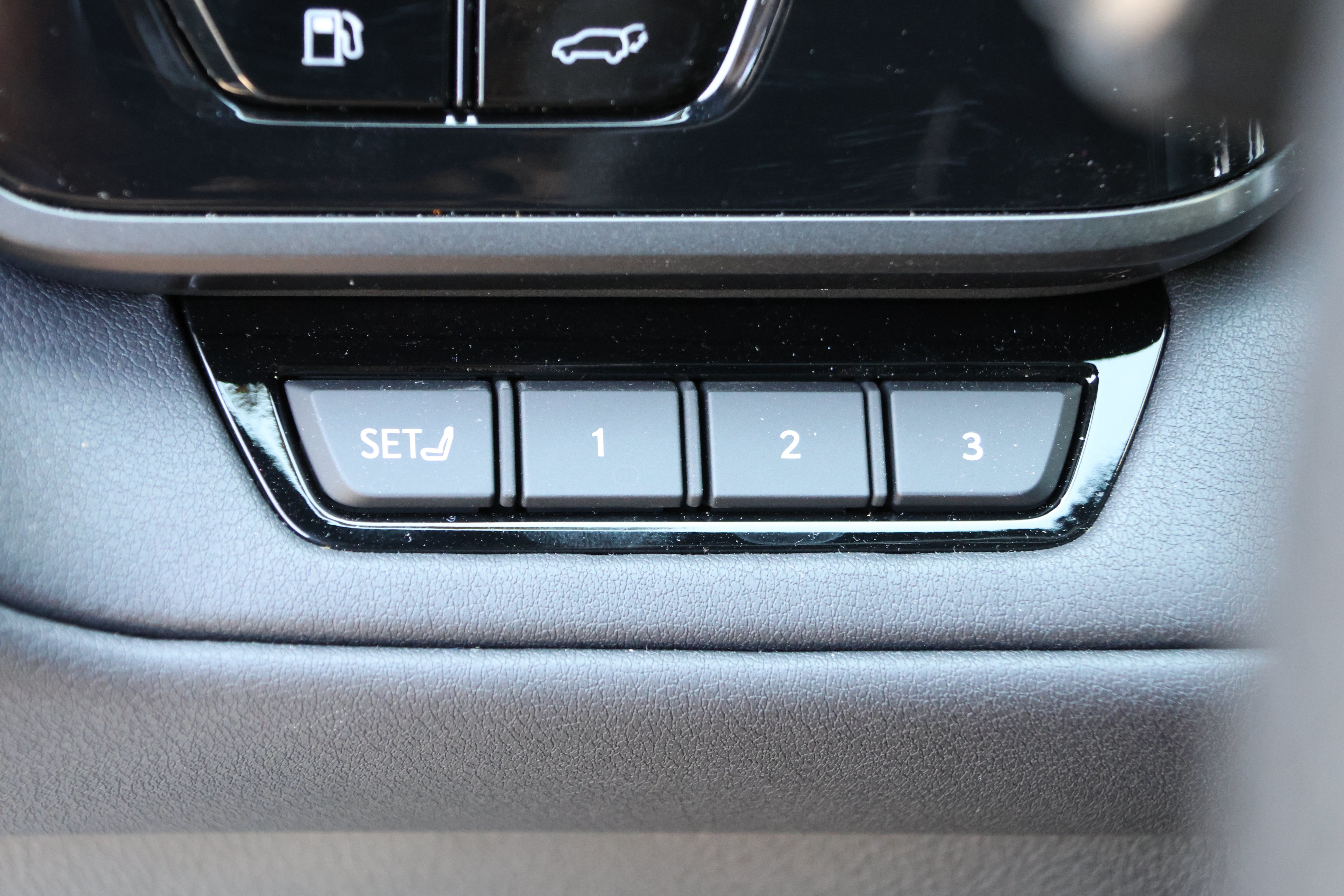 Used 2025 Lexus TX 350 AWD w/ Technology Package image 16