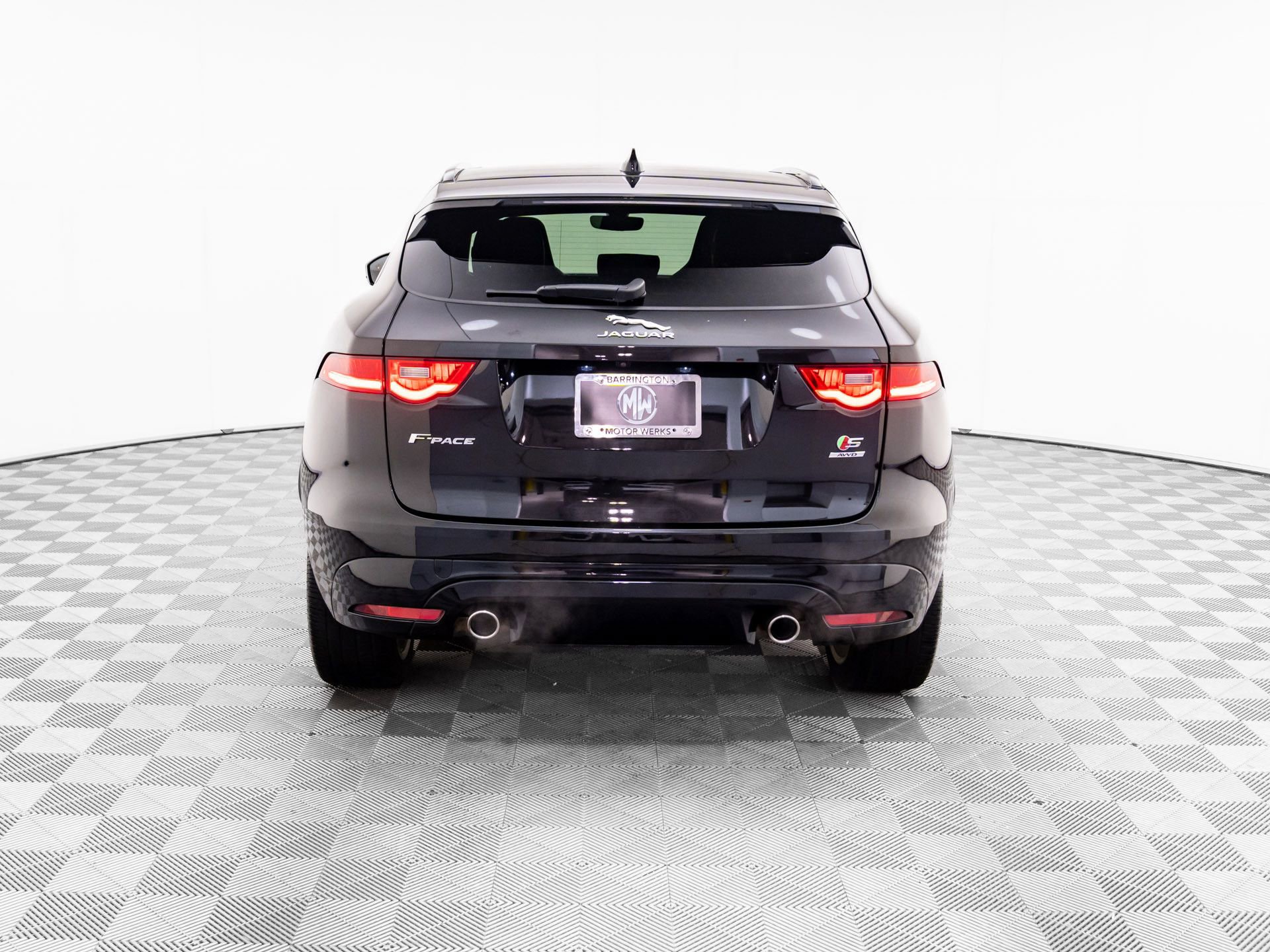 Used 2020 Jaguar F-PACE S video 4