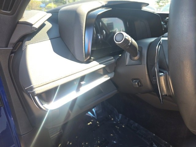 Used 2025 Chevrolet Corvette Stingray Coupe w/ 1LT image 11