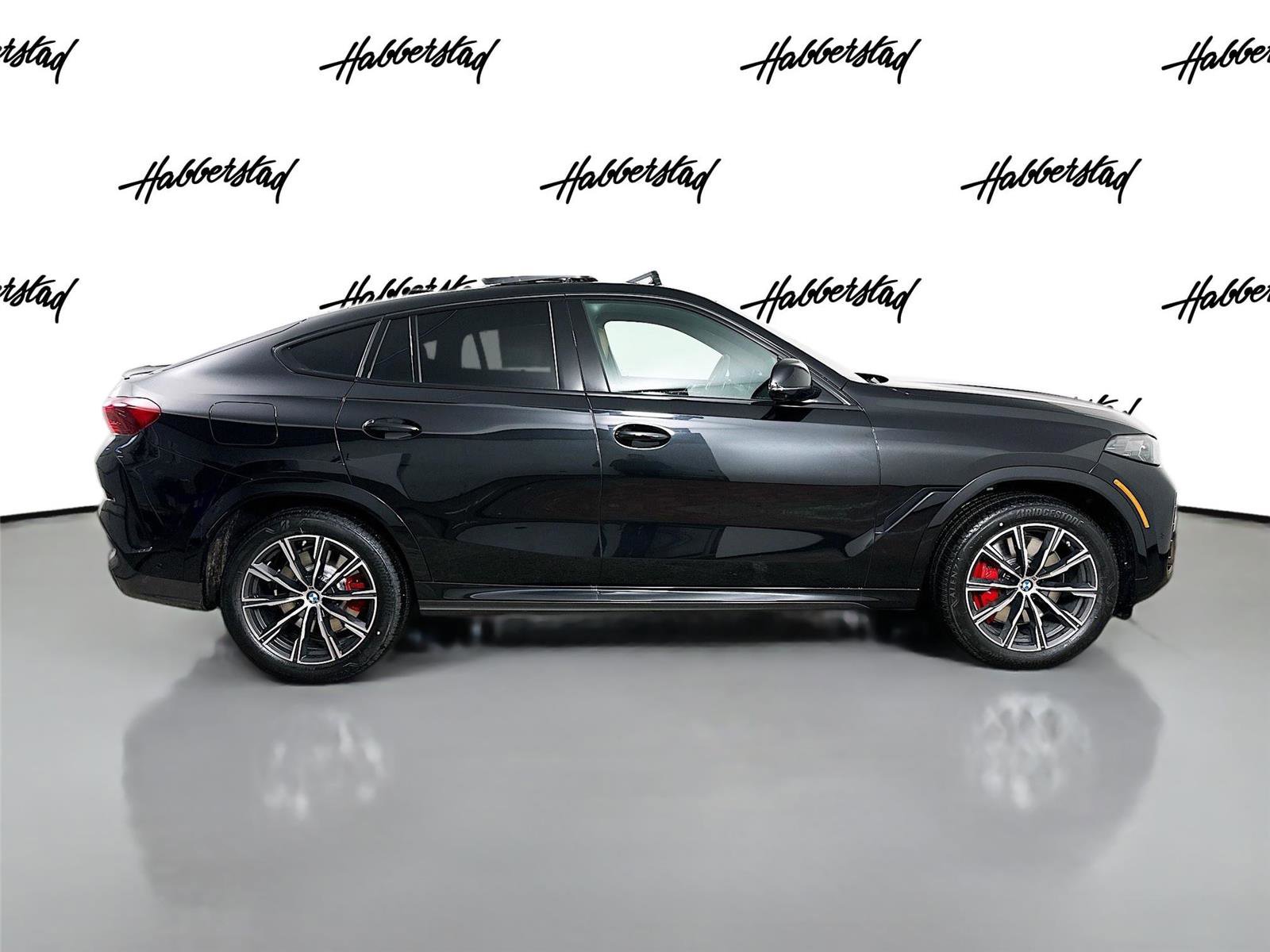 New 2026 BMW X6 M60i w/ Executive Package image 4