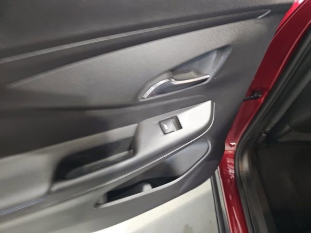 Used 2024 Buick Envista Sport Touring w/ Convenience I Package image 21