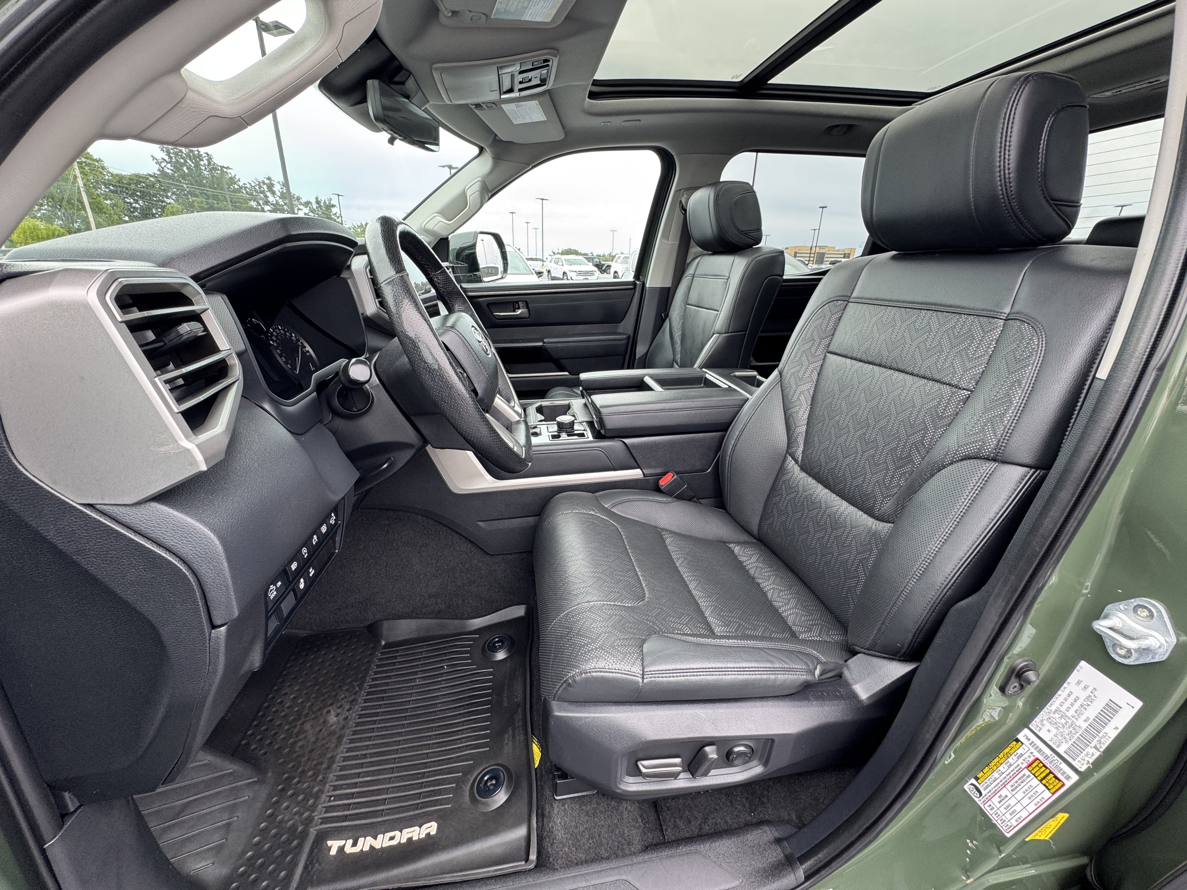 Used 2022 Toyota Tundra Limited w/ TRD Off-Road Package image 11