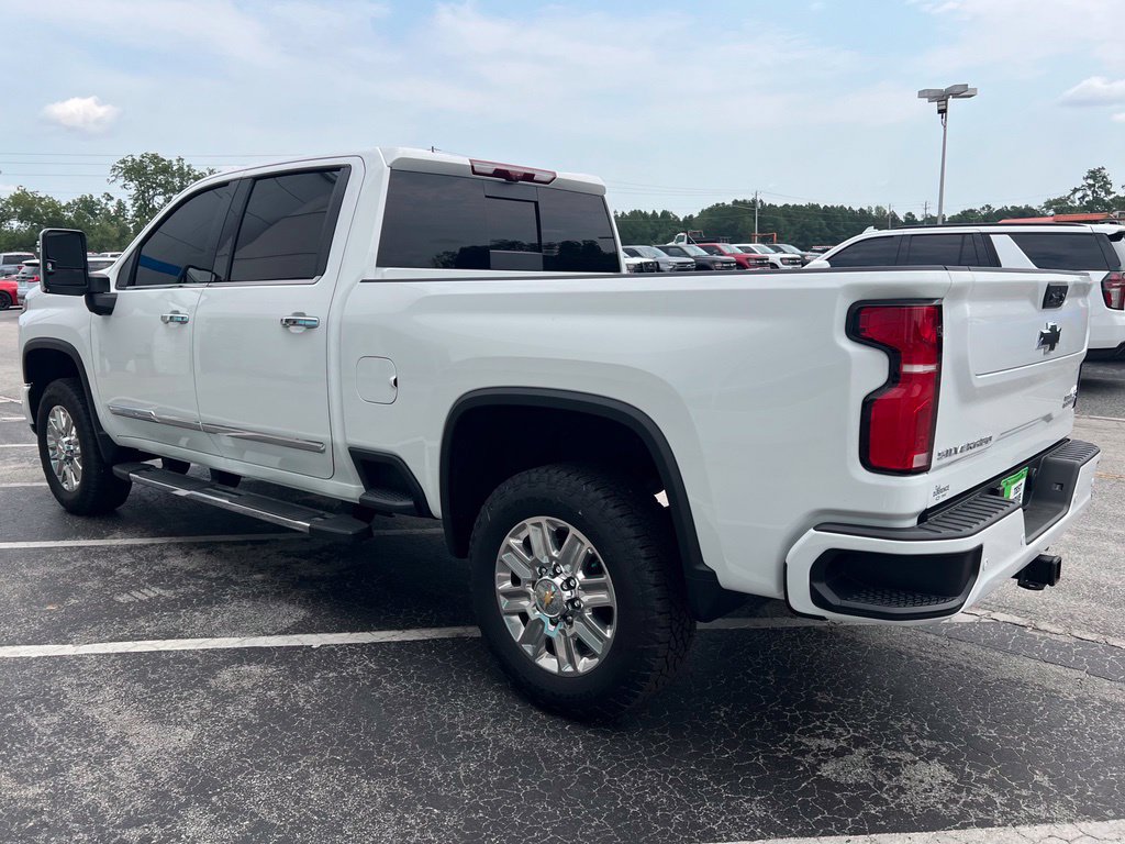 Used 2025 Chevrolet Silverado 2500 High Country w/ Technology Package AWD/4WD image 29