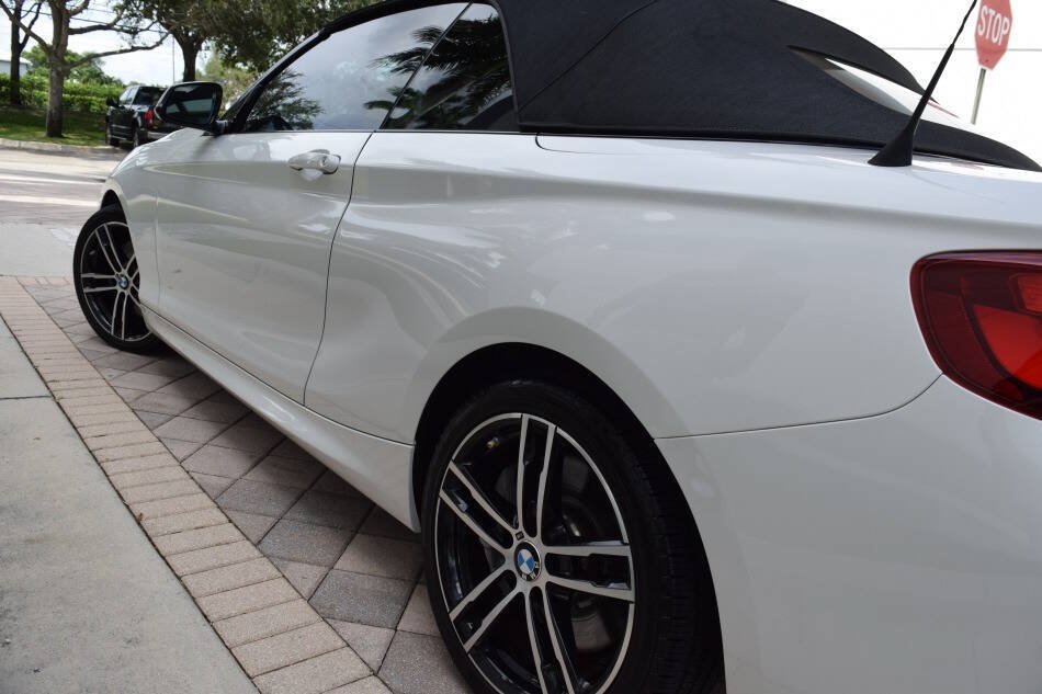 Used 2021 BMW 230i xDrive Convertible AWD/4WD image 25