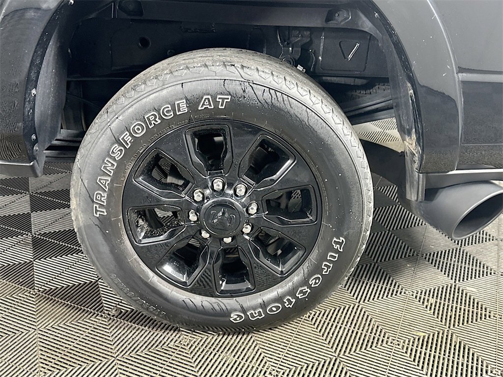 Used 2020 RAM 3500 Limited image 11