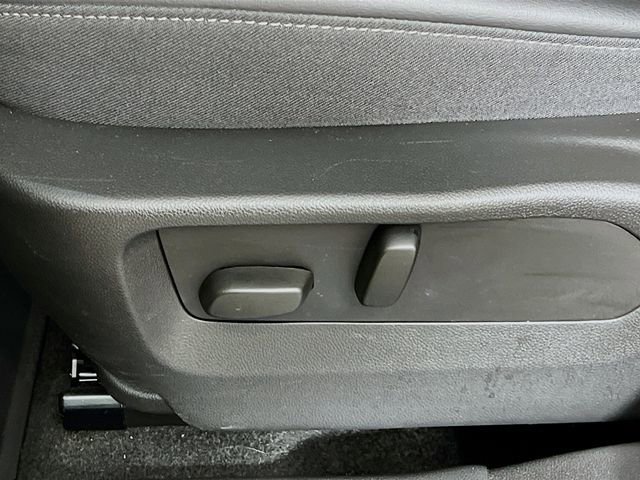 Used 2023 Buick Envision Preferred image 11