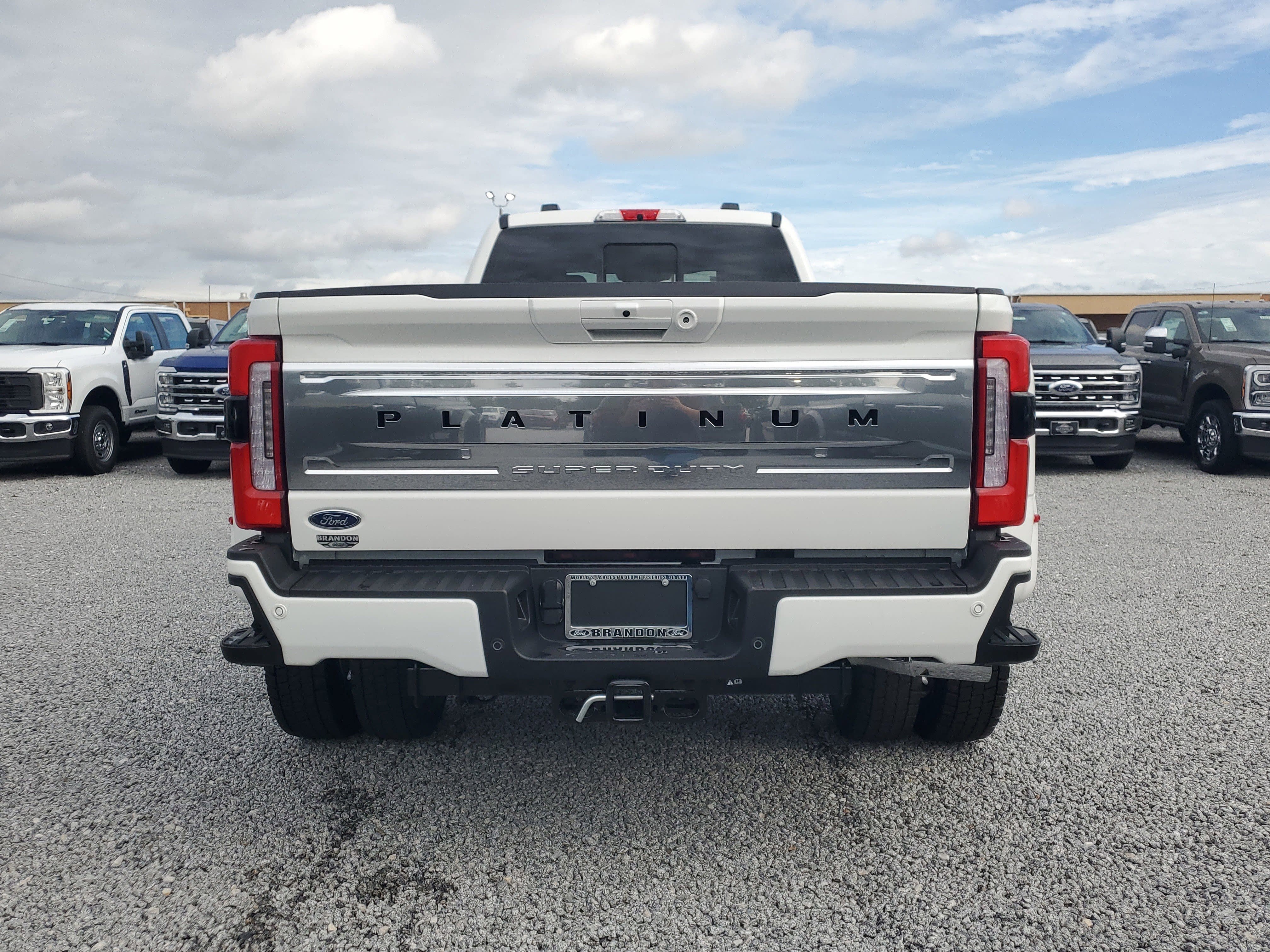 New 2026 Ford F450 Platinum w/ Platinum Plus Package image 9