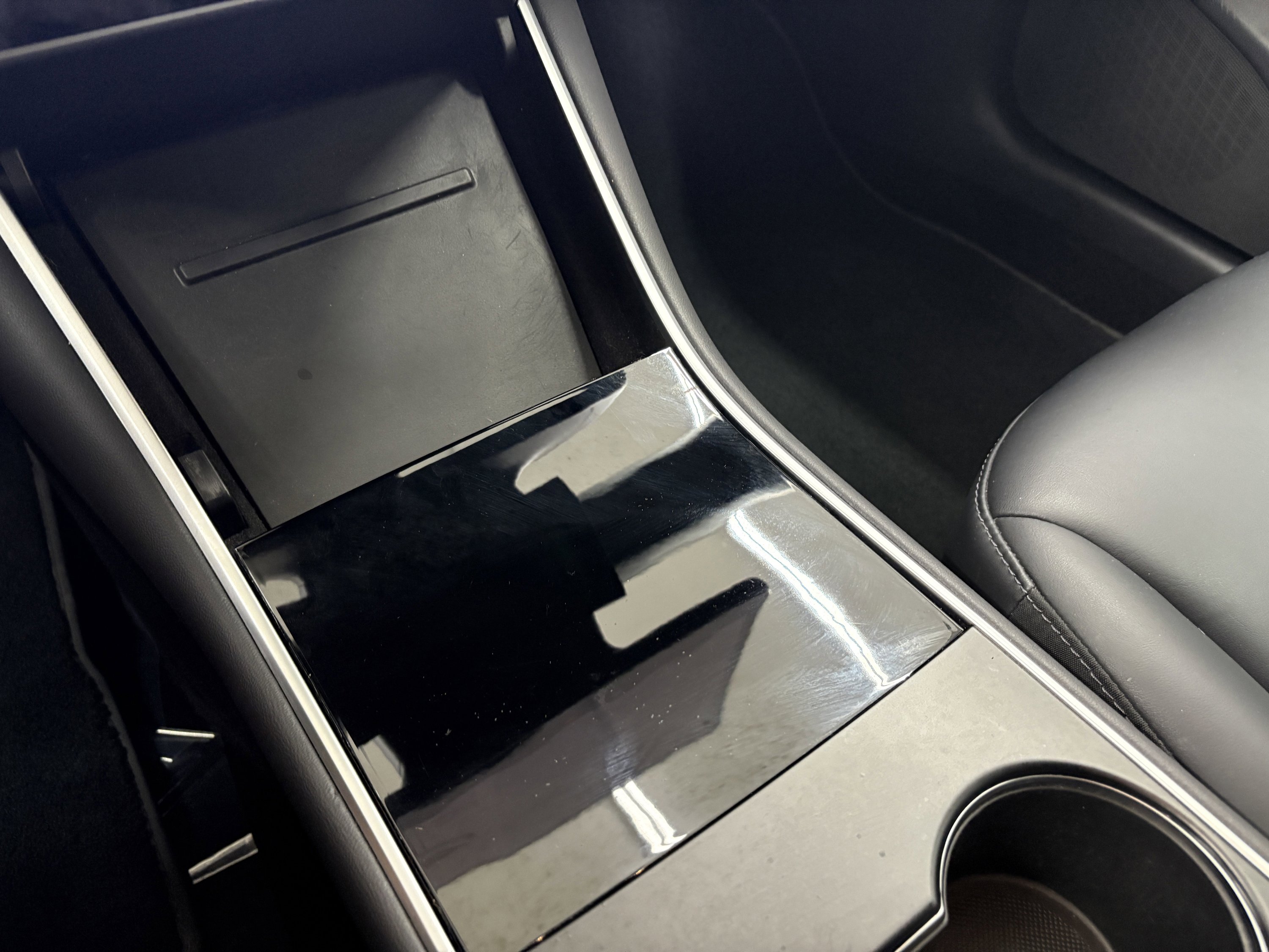 Used 2019 Tesla Model 3 Standard Range Plus image 17