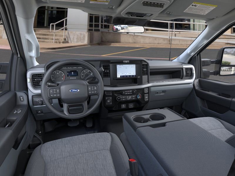 New 2025 Ford F550 4x4 Regular Cab Super Duty image 10
