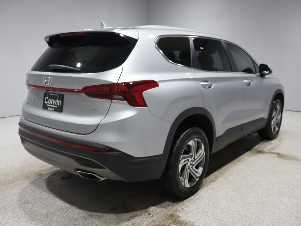 Used 2023 Hyundai Santa Fe SE video 2