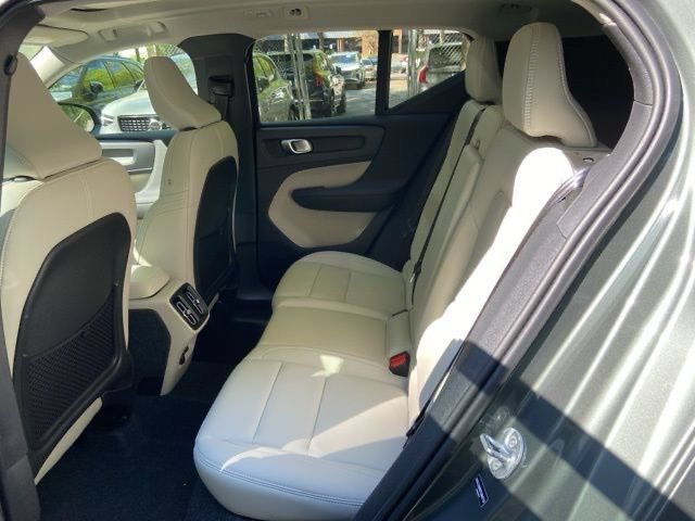 New 2026 Volvo XC40 B5 Ultra w/ Protection Package Premier AWD/4WD image 14