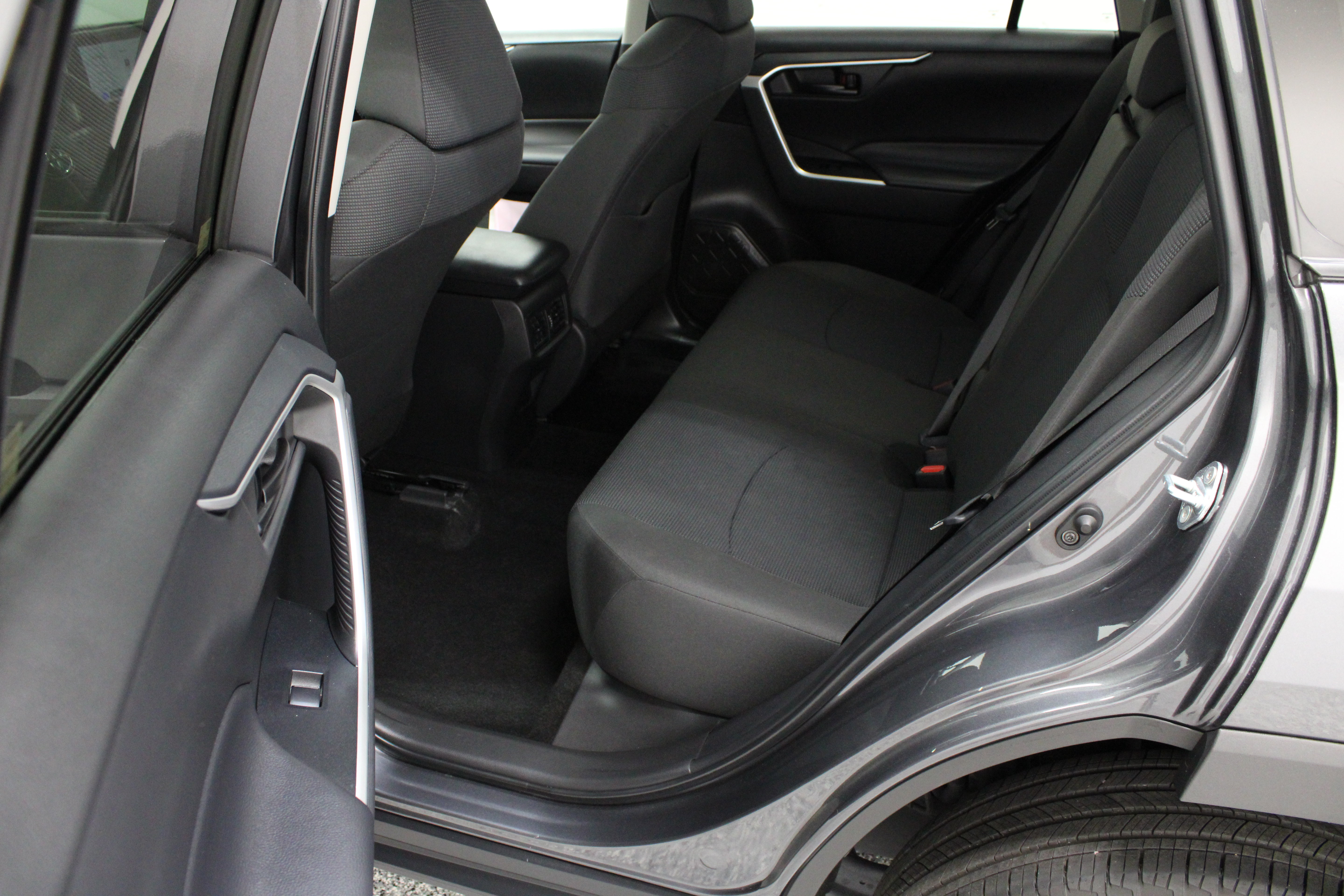 Certified 2024 Toyota RAV4 LE FWD image 24