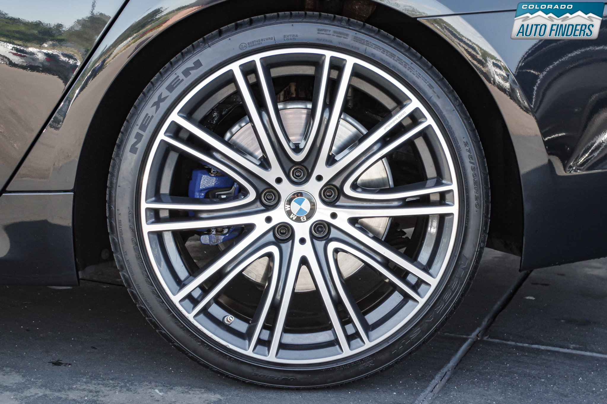 Used 2018 BMW M550i xDrive AWD/4WD image 25