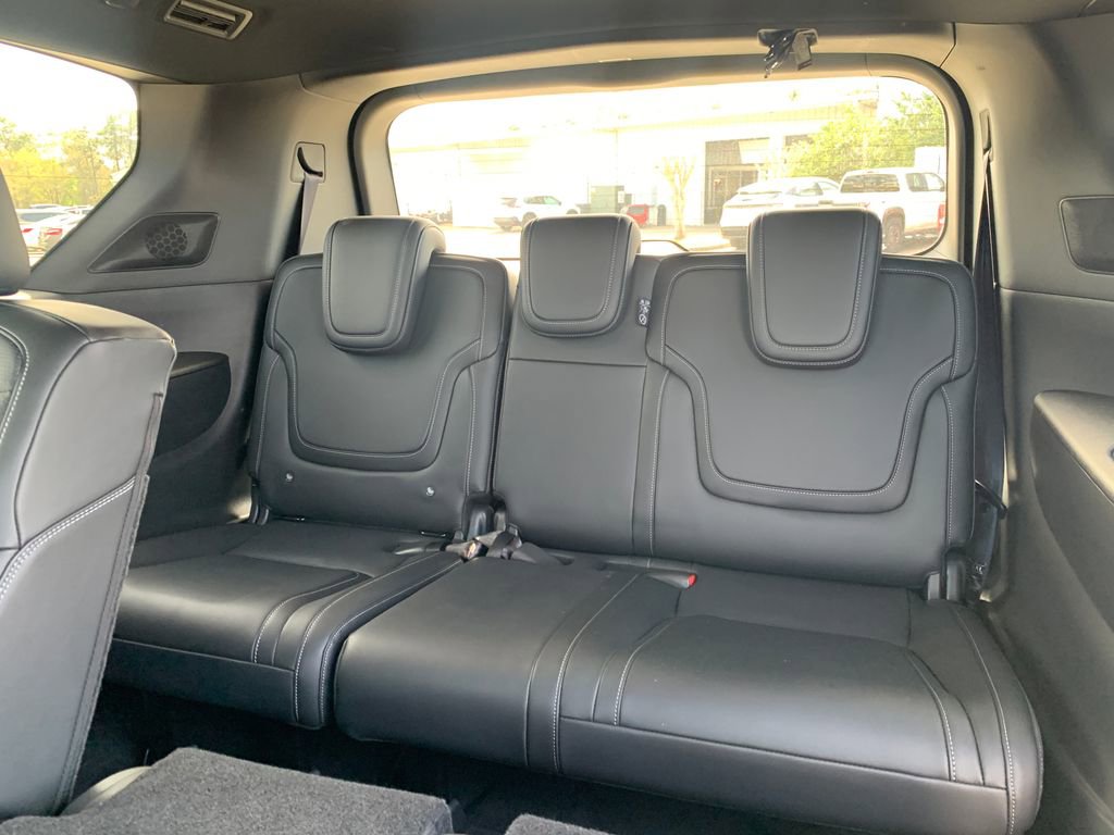 New 2025 Nissan Armada PRO-4X w/ Pro-4X Premium Package image 35