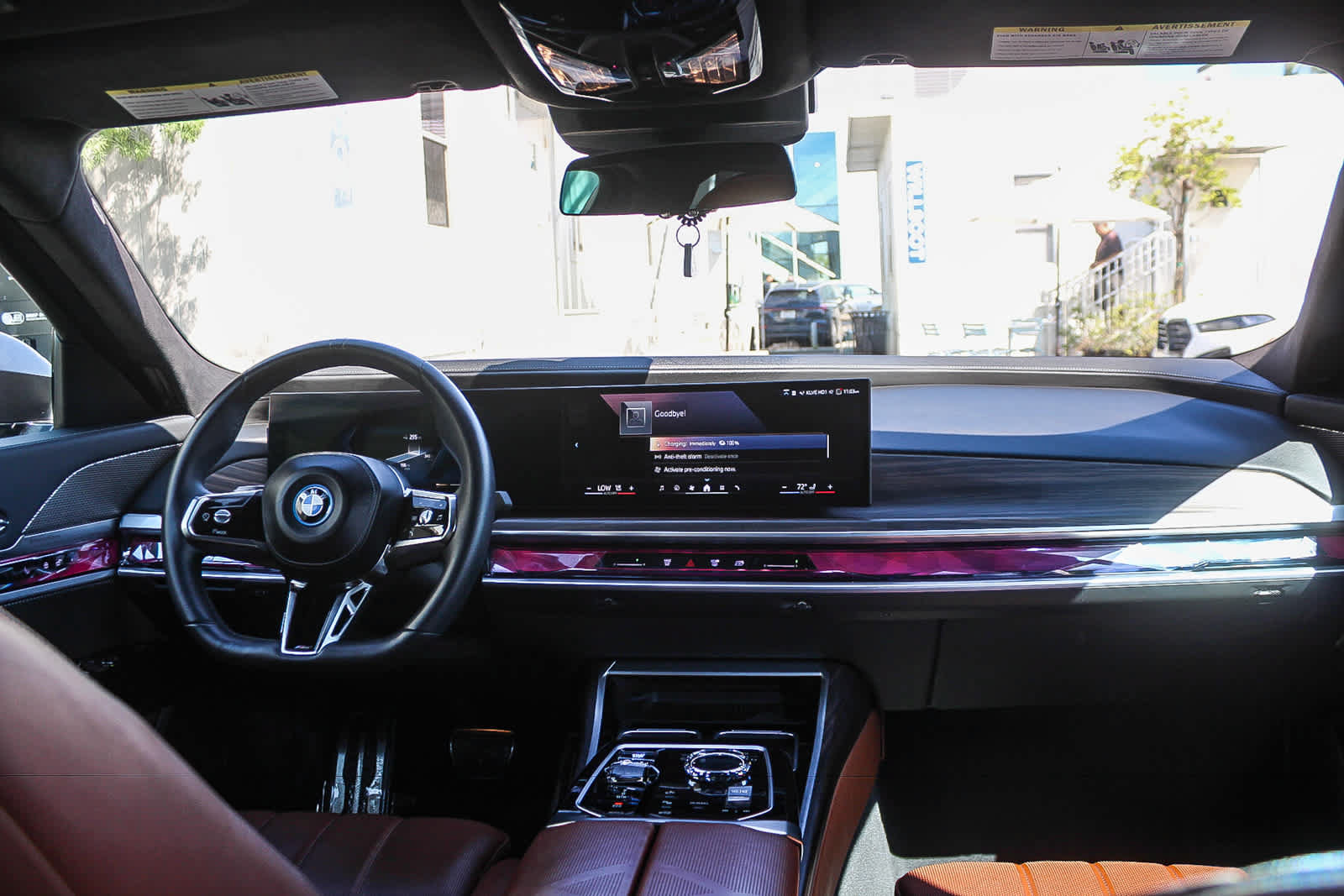 Used 2023 BMW i7 xDrive60 AWD/4WD image 12