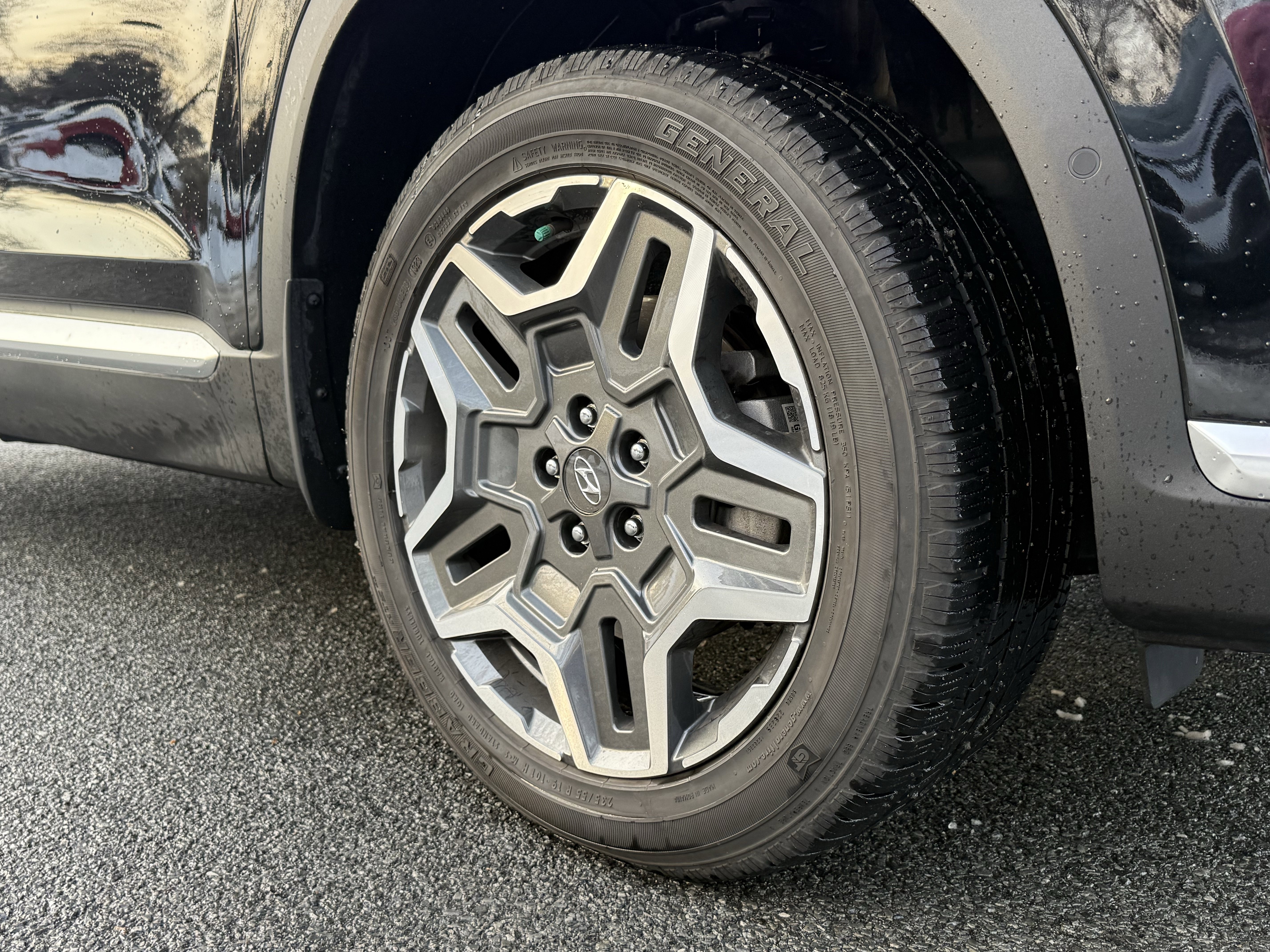 Used 2022 Hyundai Santa Fe Limited image 13