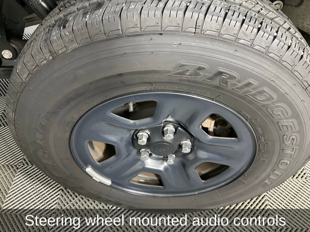 Certified 2022 Jeep Gladiator Sport w/ Trailer Tow Package image 9