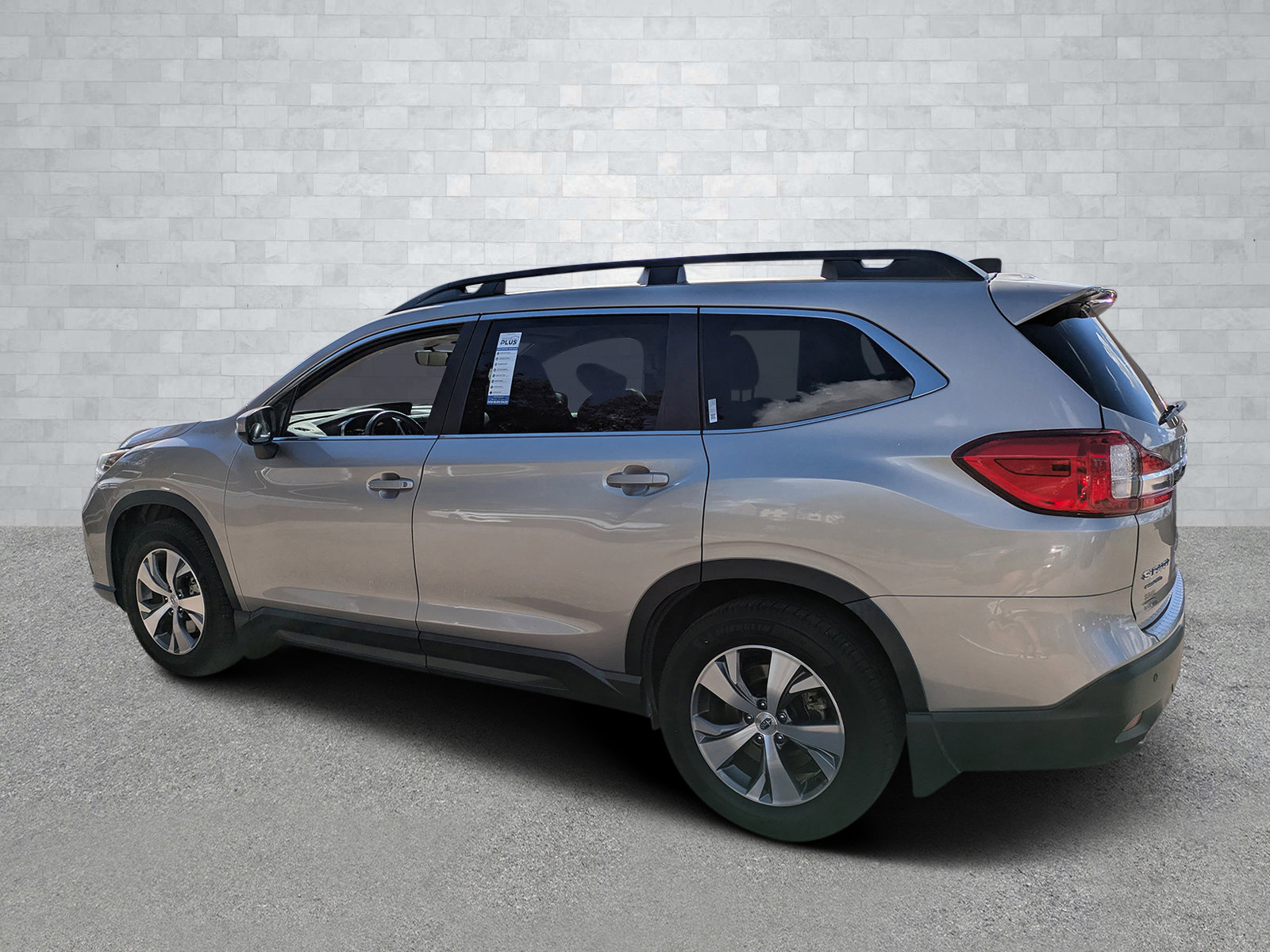 Used 2019 Subaru Ascent Premium image 7