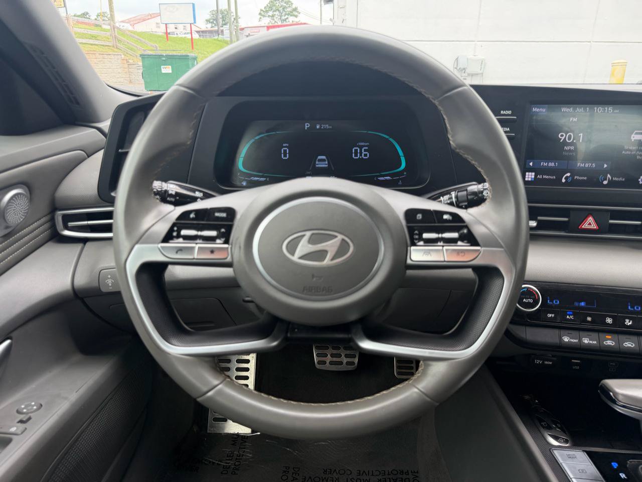 Used 2025 Hyundai Elantra Sport FWD image 21