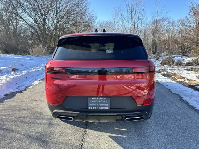 Used 2025 Land Rover Range Rover Sport SE image 6