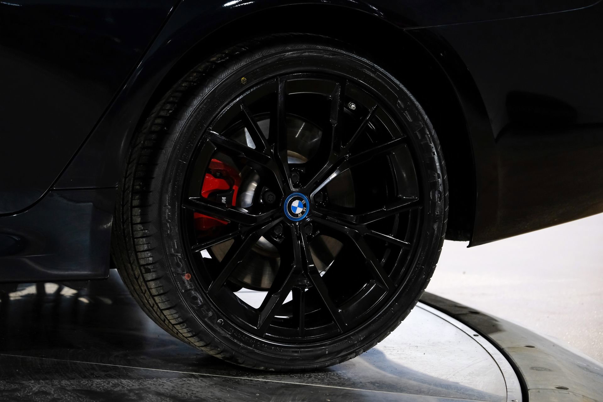 Used 2023 BMW 530e w/ M Sport Package image 57