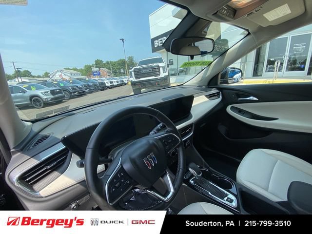 Certified 2026 Buick Encore GX Preferred w/ Comfort Package AWD/4WD image 12