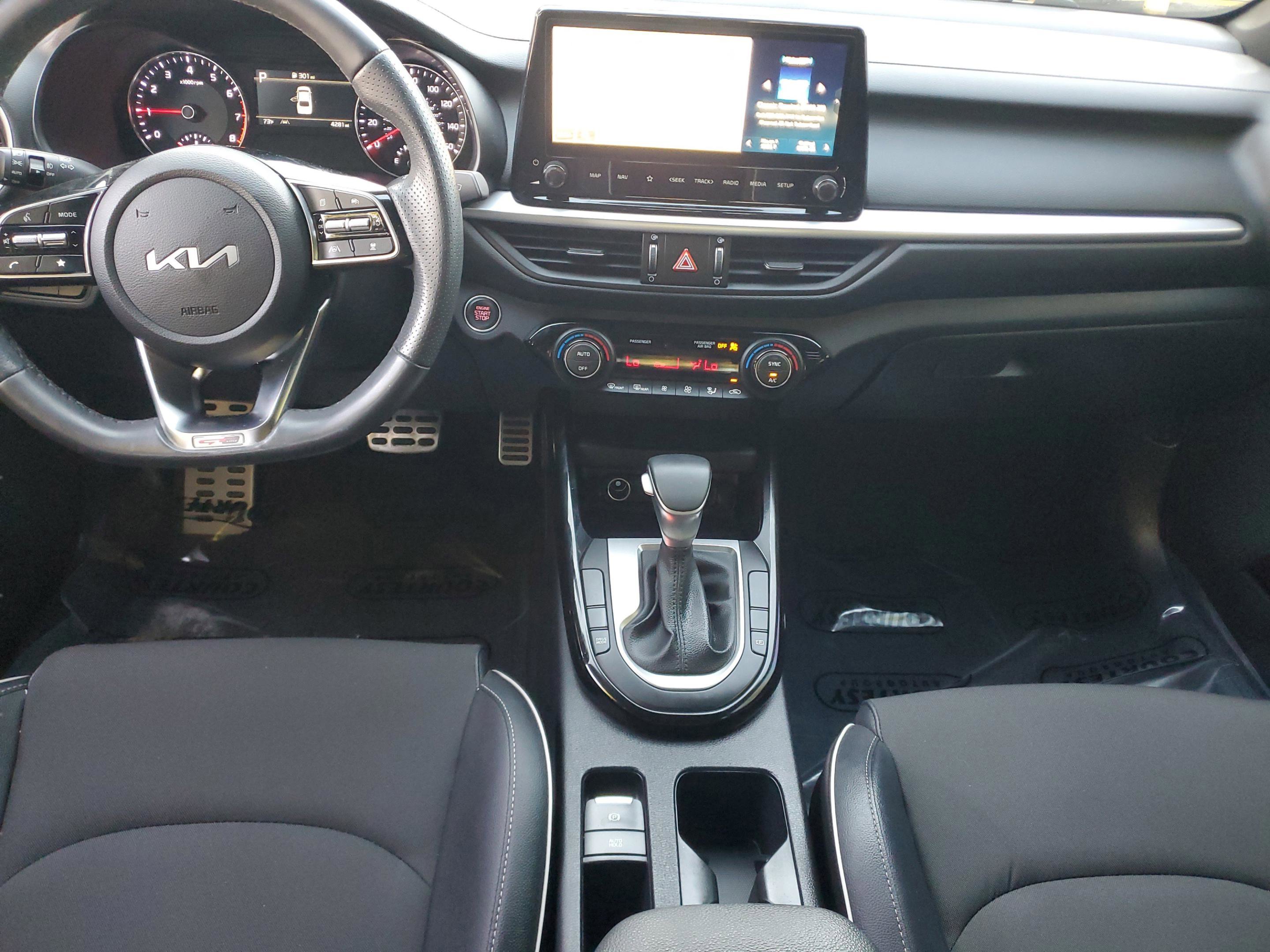 Certified 2024 Kia Forte GT-Line FWD image 11