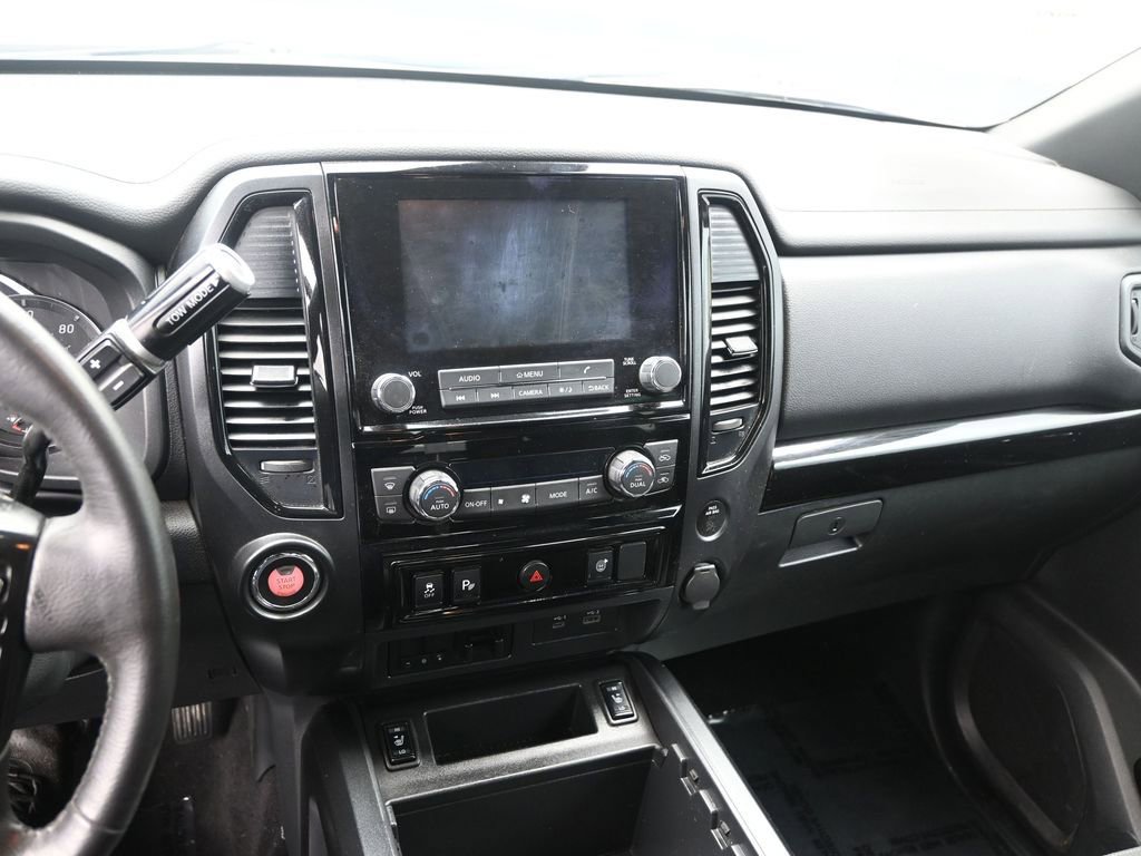 Used 2023 Nissan Titan SV w/ SV Convenience Package image 13