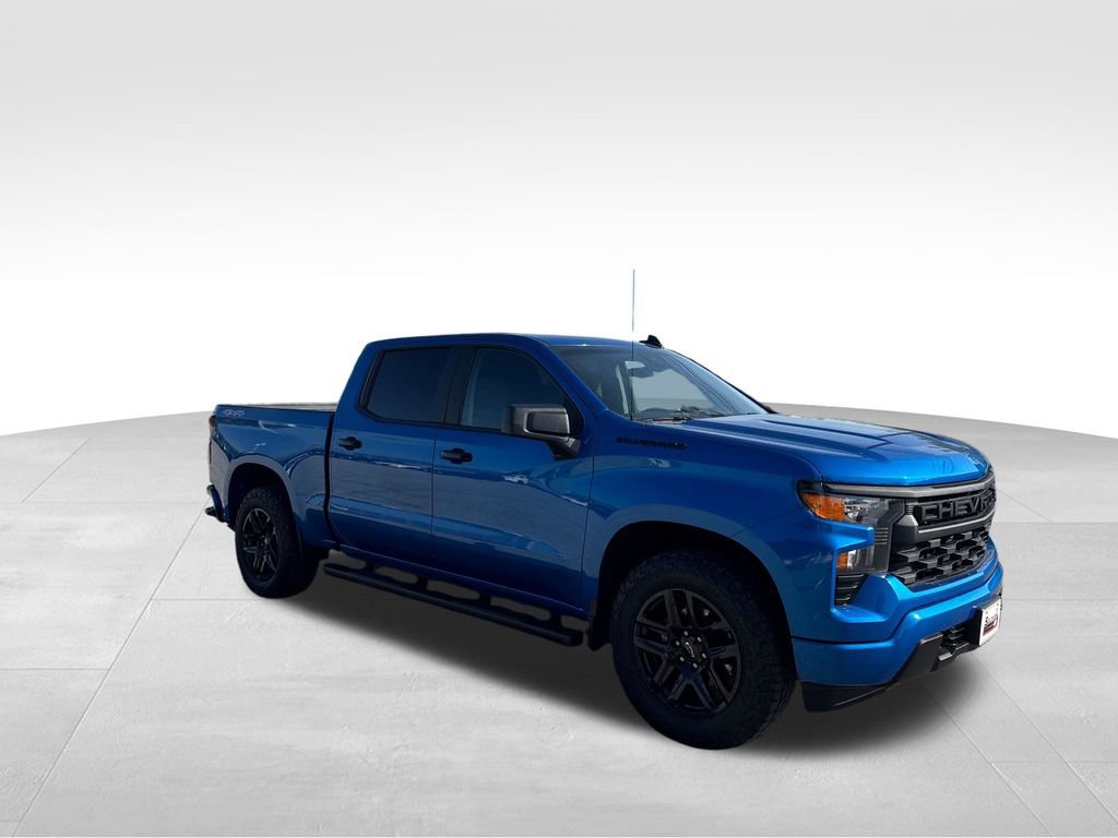Used 2022 Chevrolet Silverado 1500 Custom w/ LPO, Dark Essentials Package AWD/4WD image 8