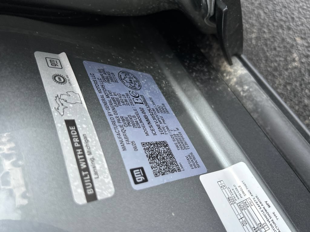 Used 2025 Chevrolet Traverse Z71 w/ LPO, Floor Liner Package AWD/4WD image 24
