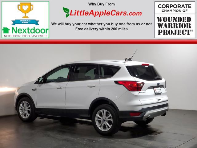 Used 2019 Ford Escape SE image 24