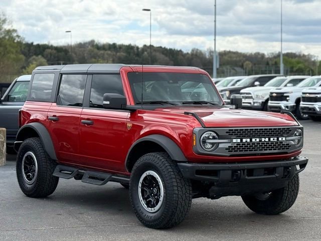 Certified 2023 Ford Bronco Badlands w/ Sasquatch Package AWD/4WD image 37