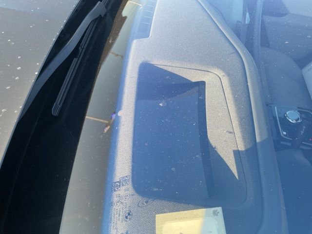 Used 2023 BMW 760i xDrive image 9