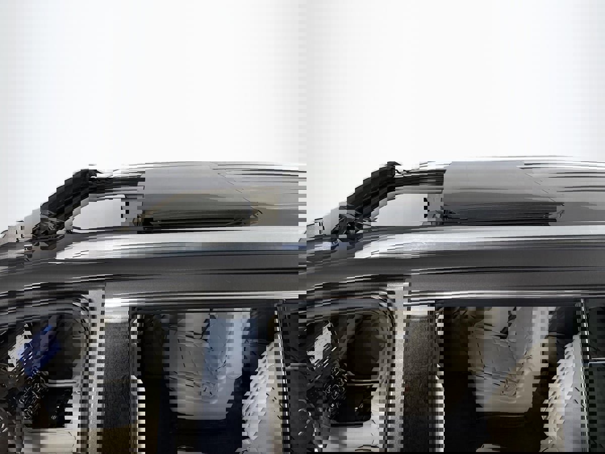 Used 2021 GMC Yukon Denali w/ Denali Premium Package image 29