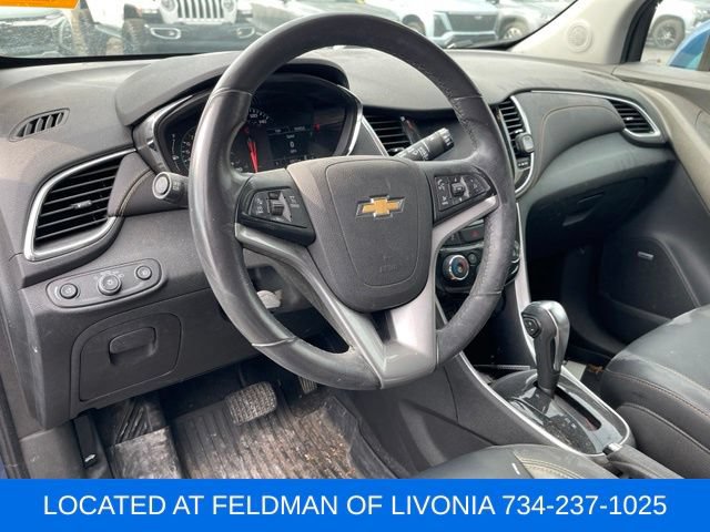 Used 2020 Chevrolet Trax Premier w/ LPO, Cargo Package FWD image 8
