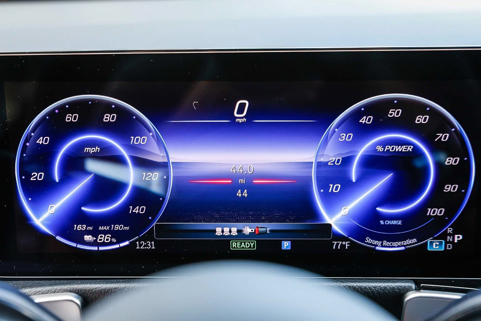 Used 2024 Mercedes-Benz EQB 300 4MATIC image 22