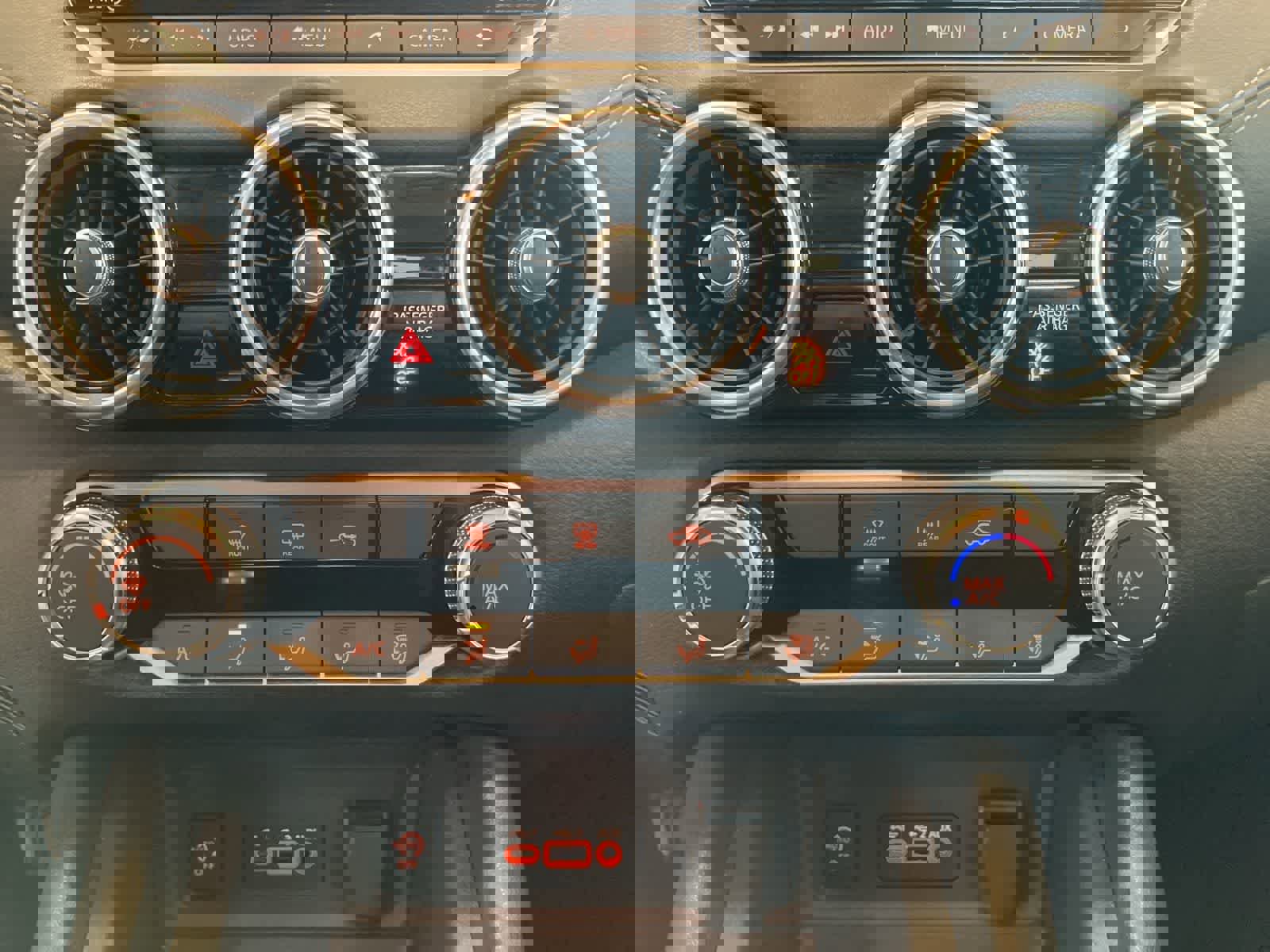 Used 2025 Nissan Sentra SV image 18