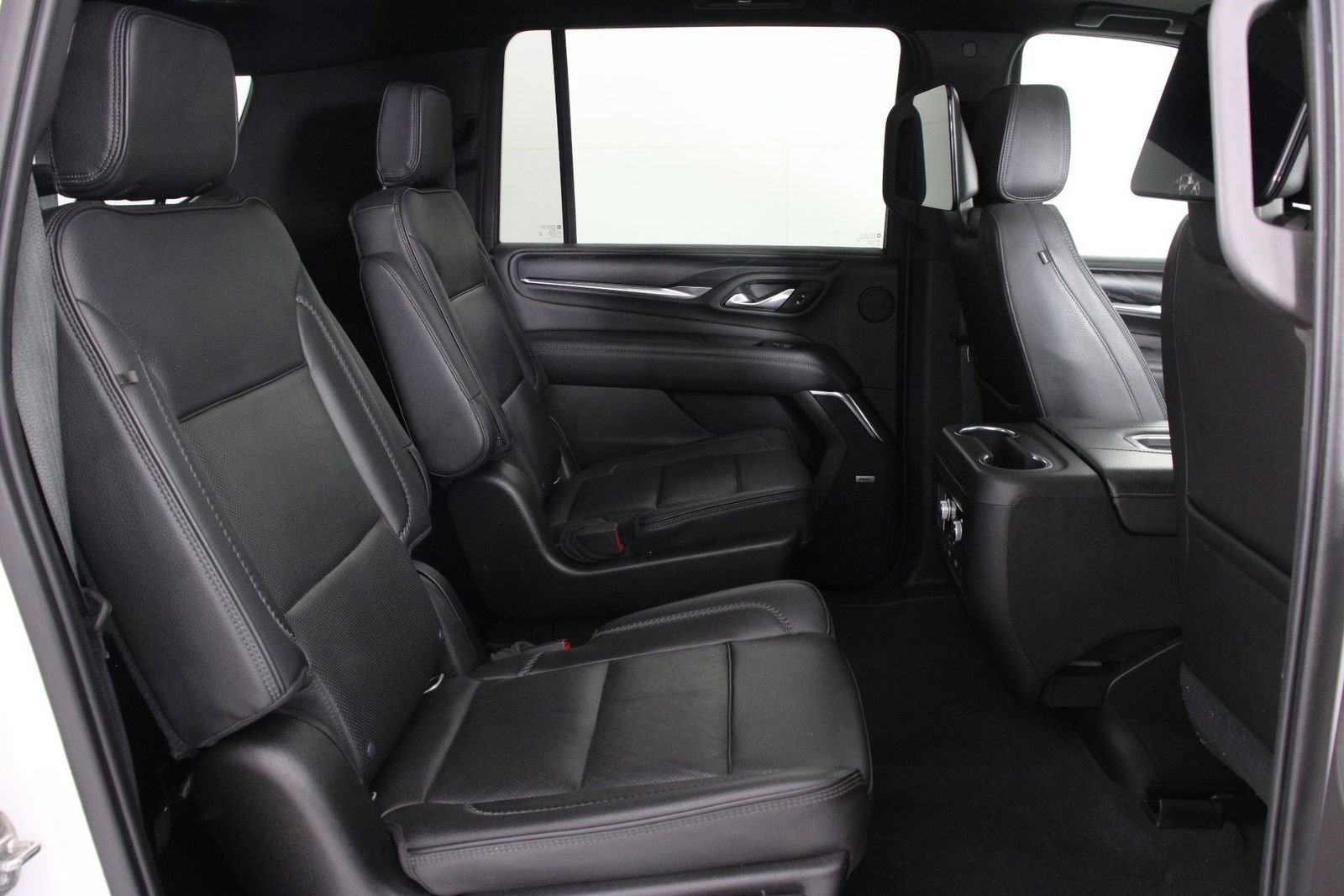 Used 2021 GMC Yukon XL Denali w/ Denali Ultimate Package image 30