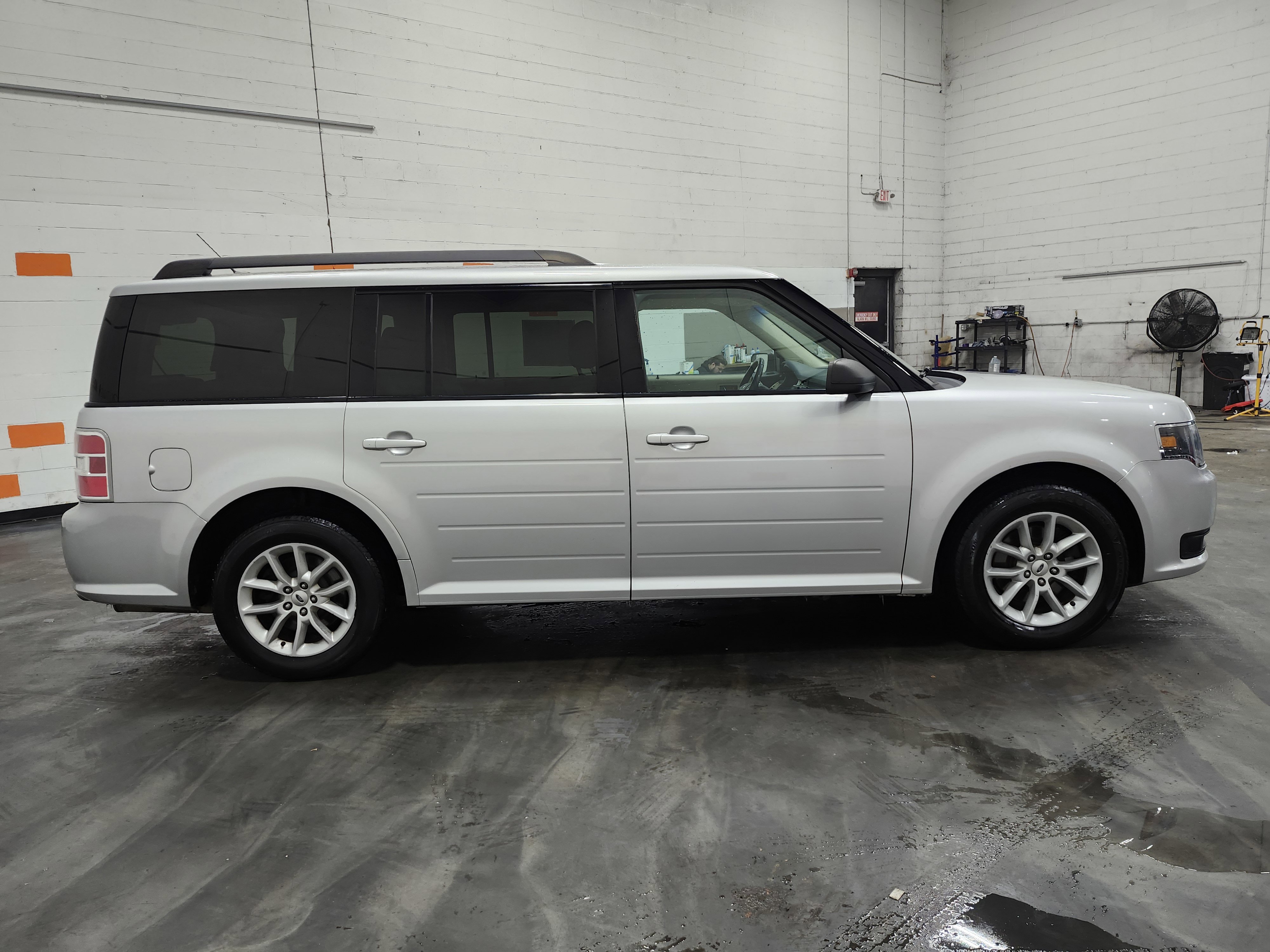 Used 2019 Ford Flex SE image 15