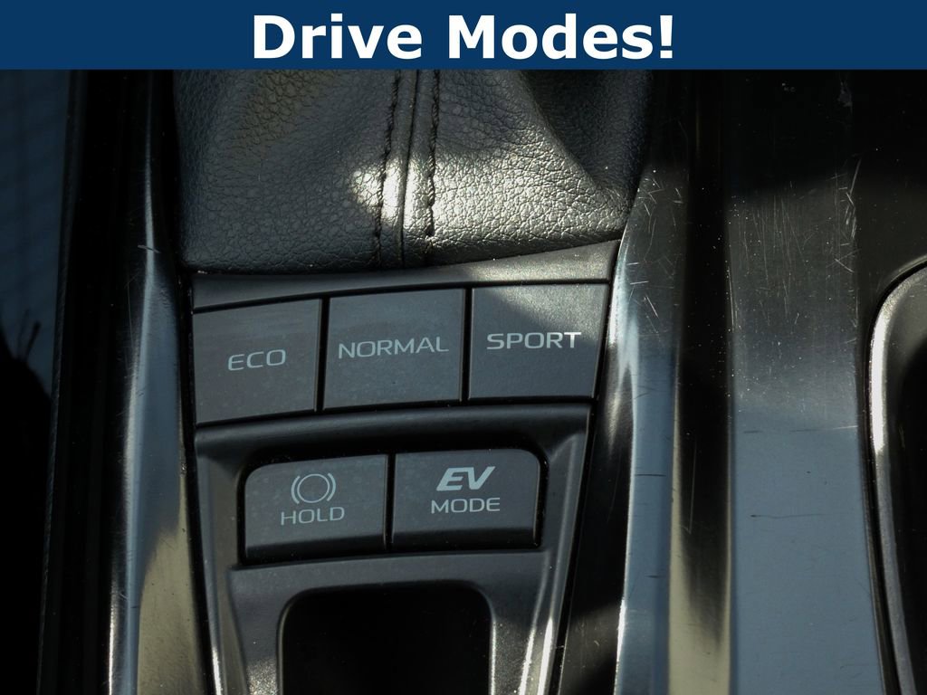 Used 2025 Toyota Camry LE FWD image 17