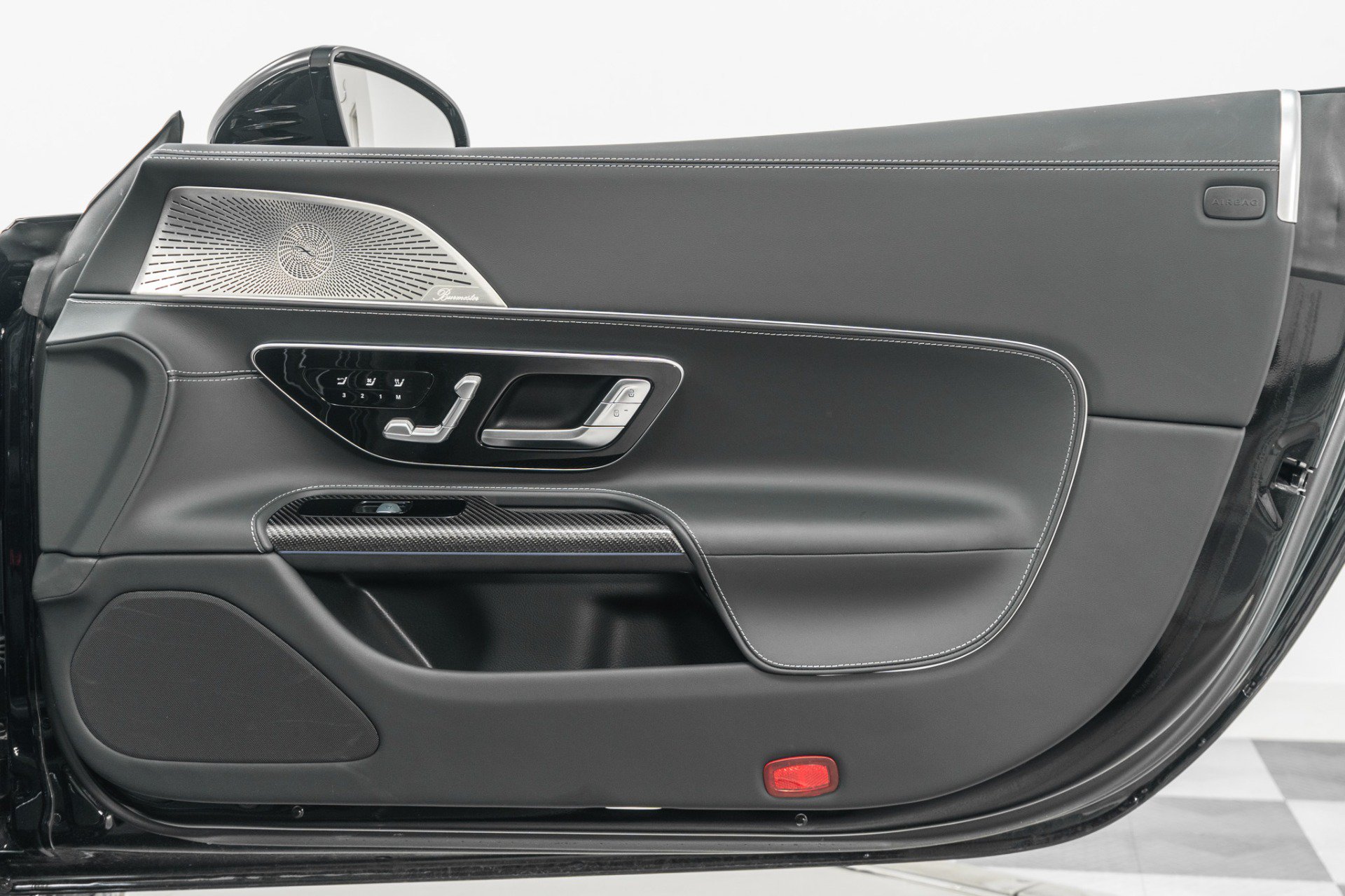 Used 2023 Mercedes-Benz SL 63 AMG 4MATIC image 43