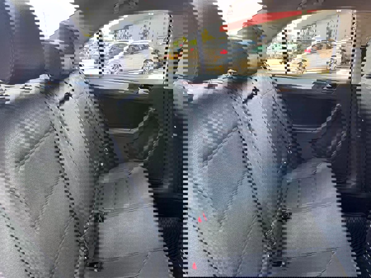 Used 2012 Volkswagen Jetta TDI image 26