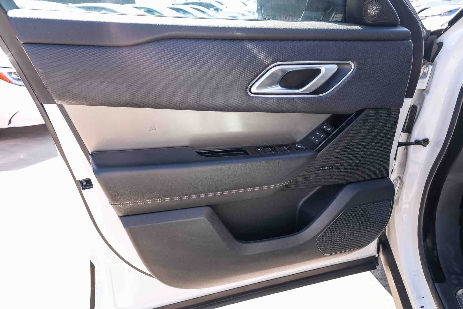 Used 2021 Land Rover Range Rover Velar S AWD/4WD image 20