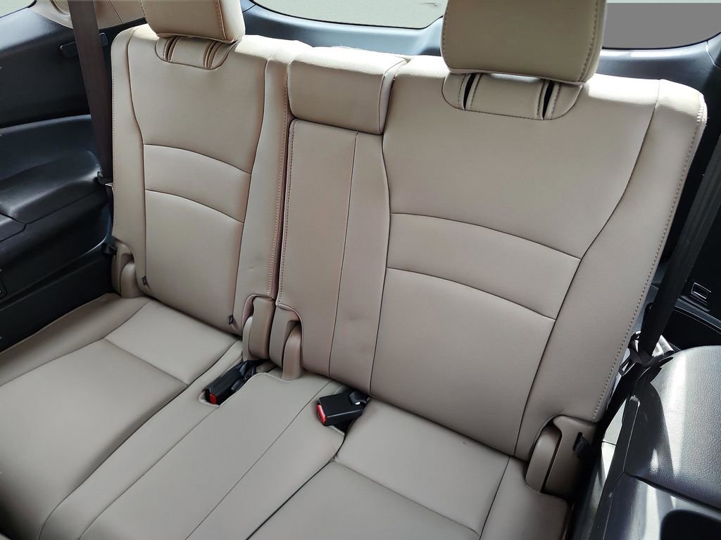 Used 2017 Honda Pilot Touring image 35