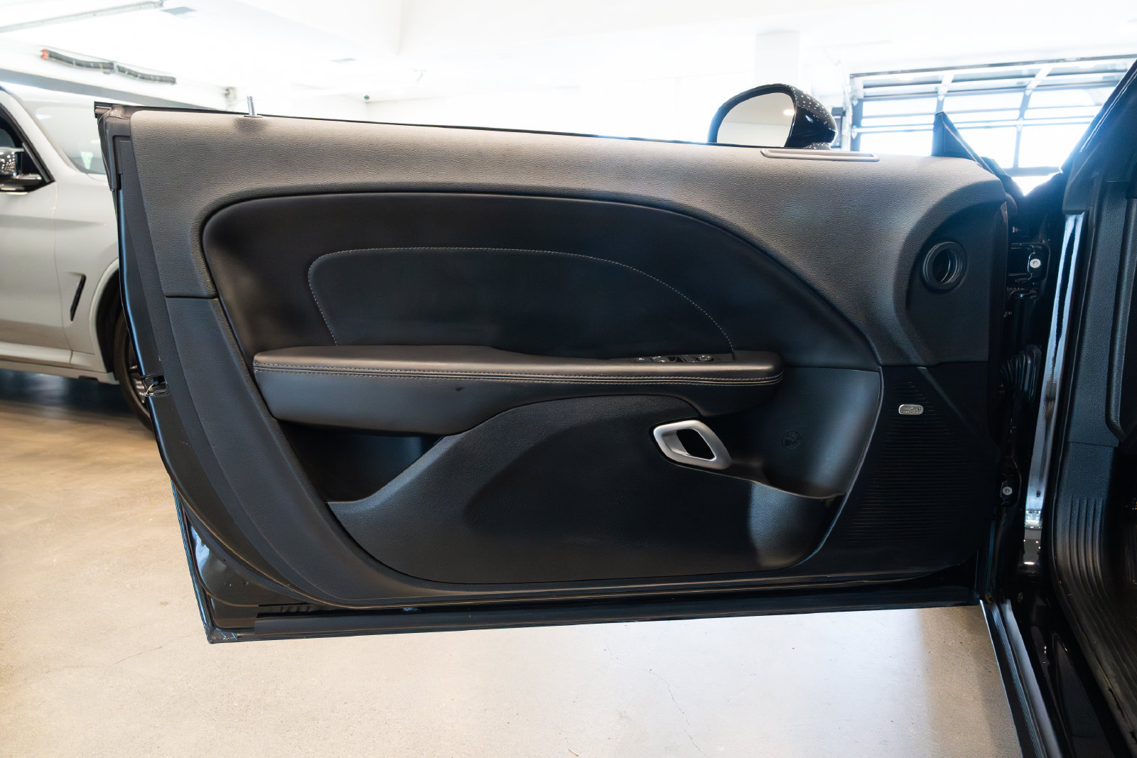 Used 2015 Dodge Challenger R/T Plus RWD image 15