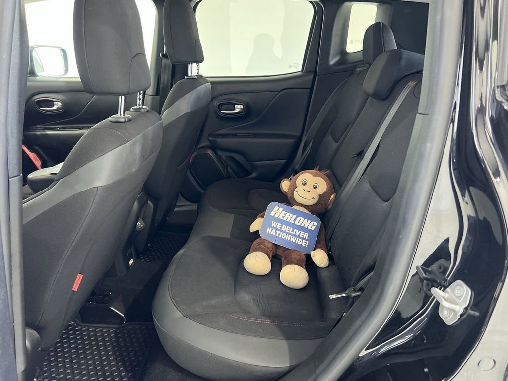 Used 2020 Jeep Renegade Trailhawk w/ Cold Weather Group image 21